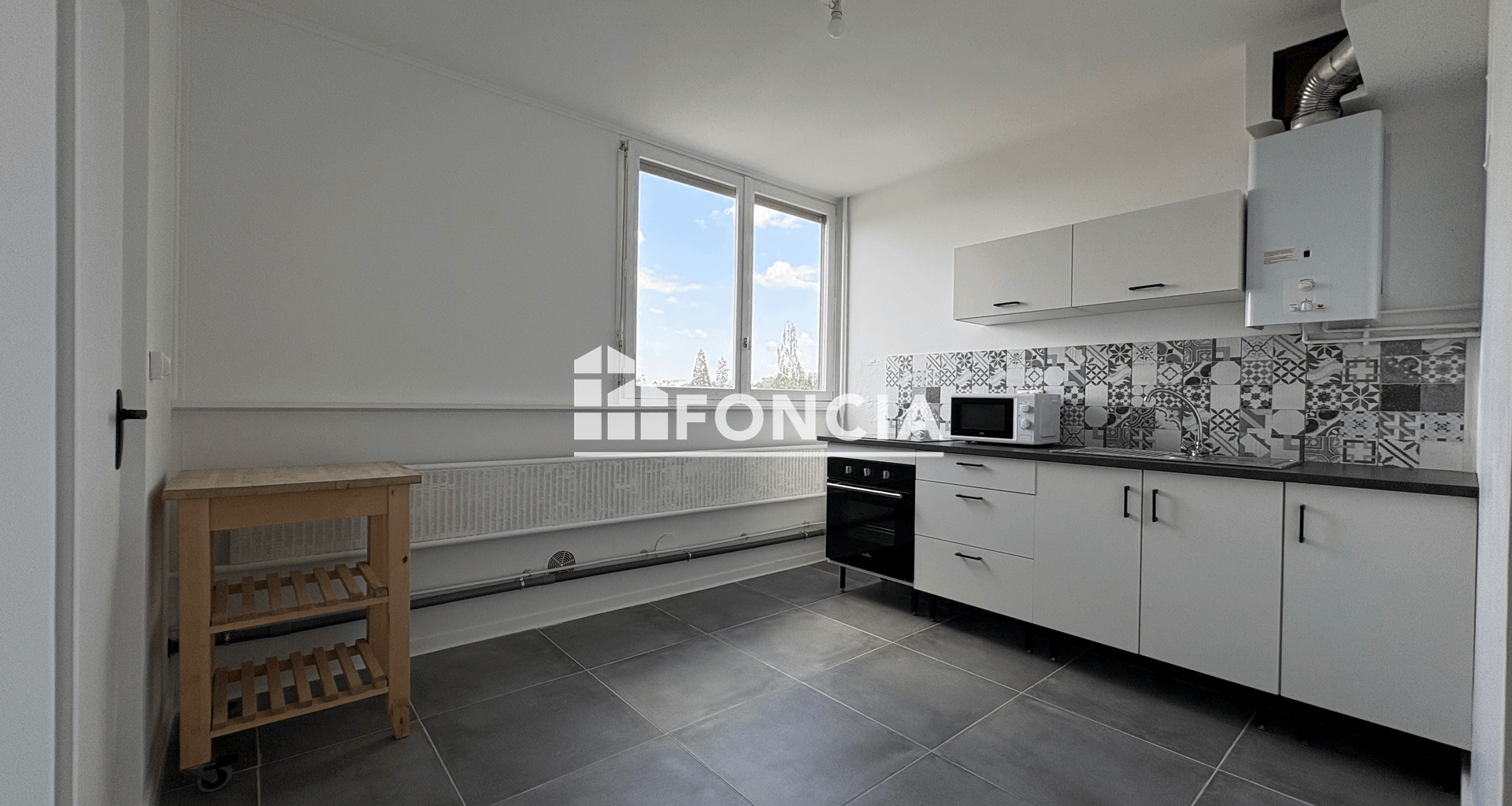 Appartement meublé 2 pièces (44 m²) à louer - Saint-étienne (42100)