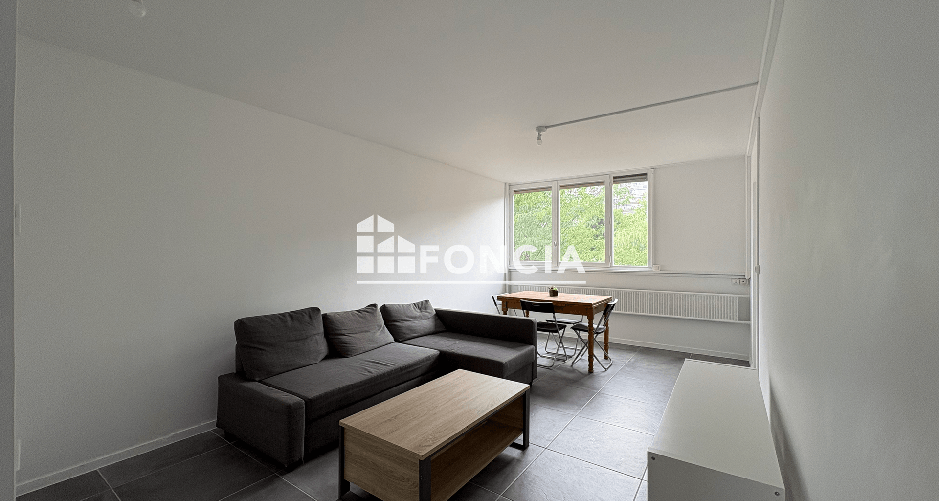 Appartement meublé 2 pièces (44 m²) à louer - Saint-étienne (42100)