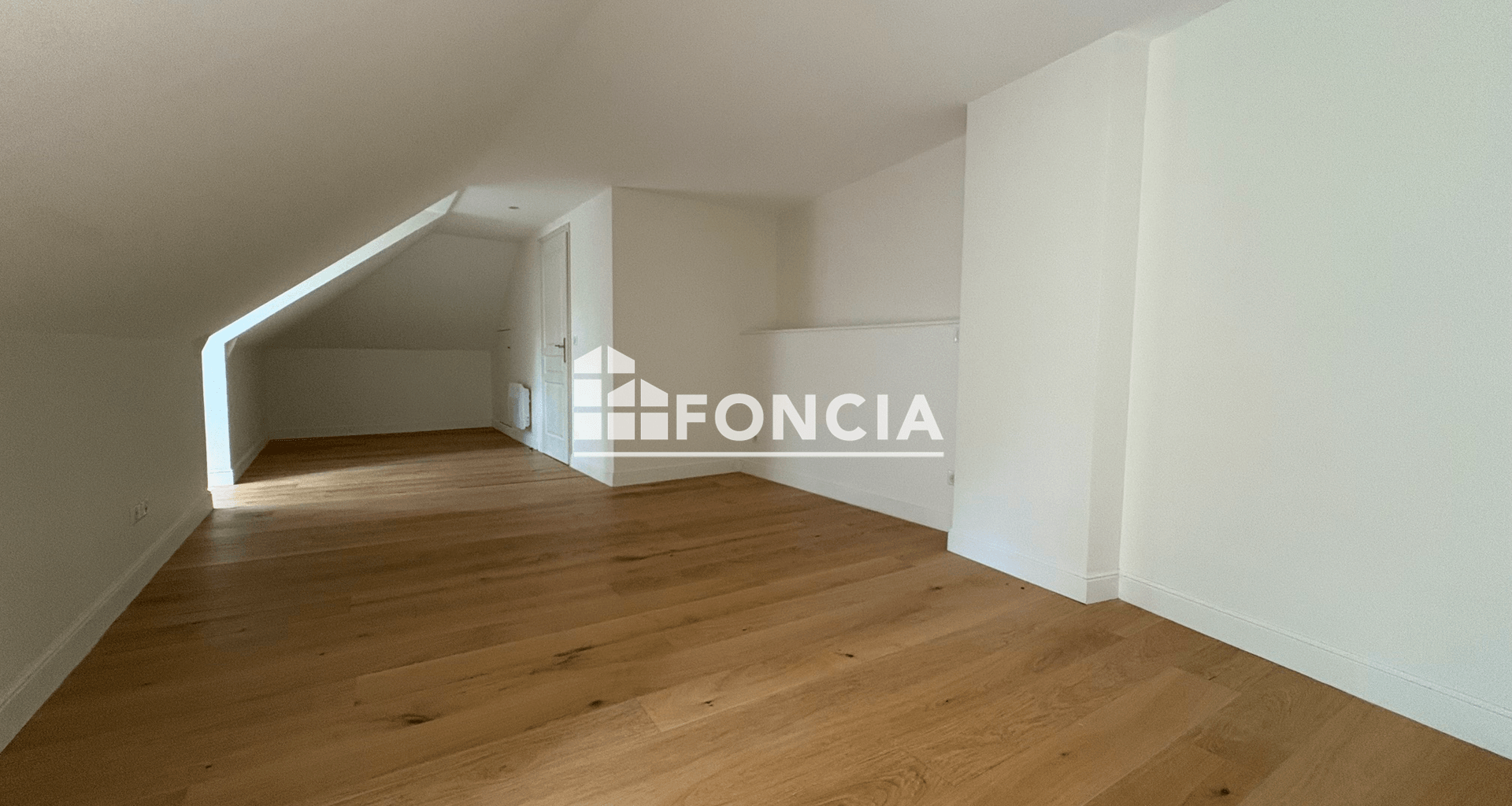 Appartement 3 pièces (74.44 m²) à louer - Saint-germain-en-laye (78100)