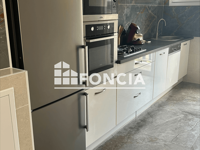 Appartement meublé 4 pièces (74.15 m²) à louer - Marignane (13700)