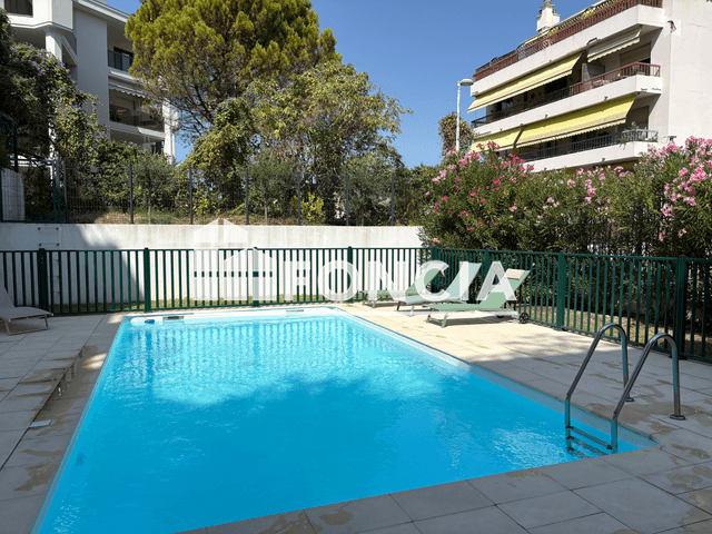 Appartement 2 pièces (52.19 m²) à louer - Nice (06000)