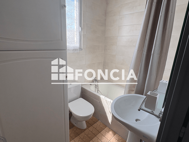 Studio (19.54 m²) à louer - Nimes (30000)