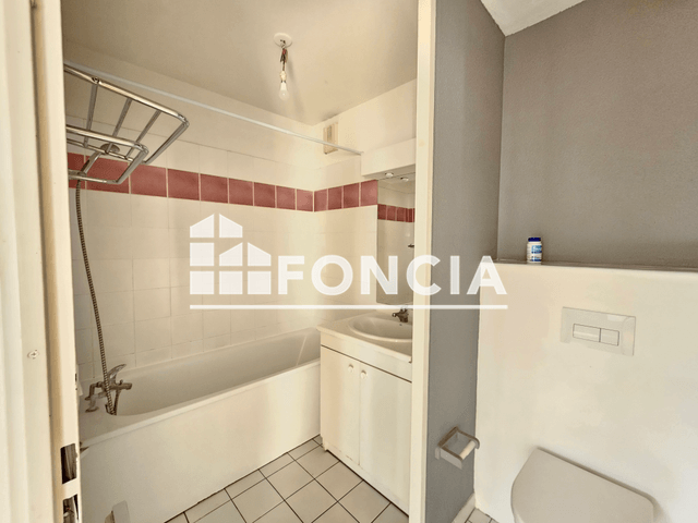 Appartement 2 pièces (44.15 m²) à louer - Bordeaux (33800)