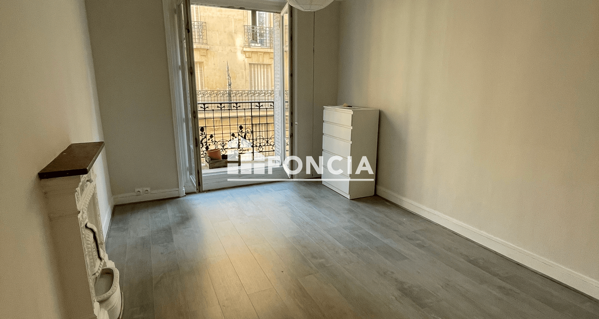 Appartement 2 pièces (43.83 m²) à louer - Paris 15ᵉ (75015)