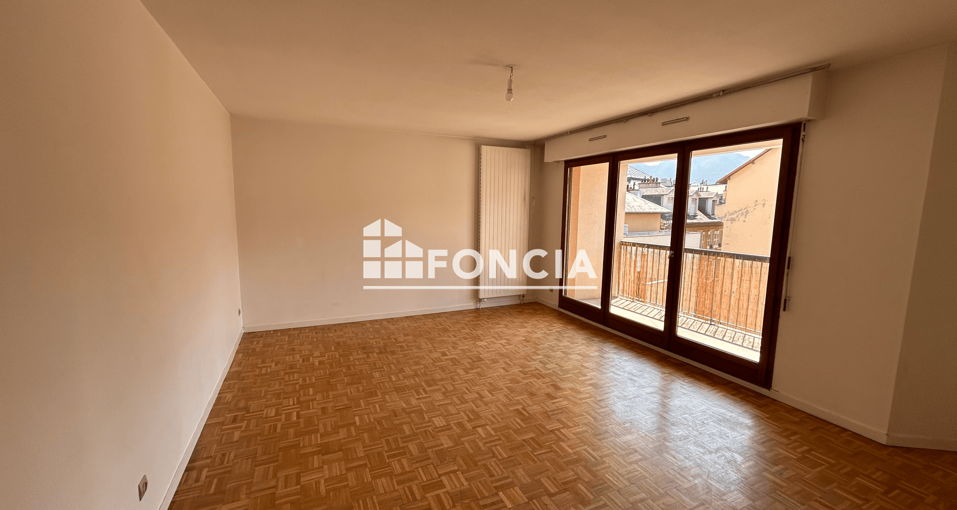 Appartement 4 pièces (85 m²) à louer - Chambéry (73000)
