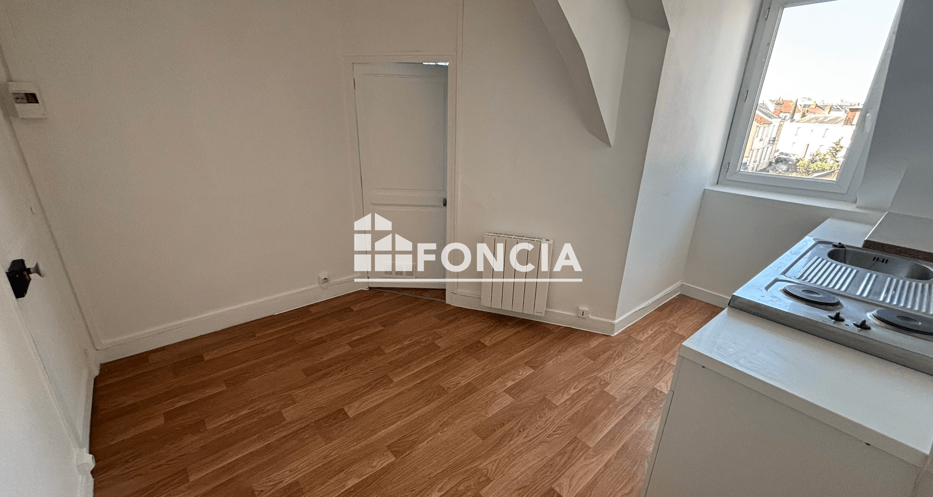 Appartement 2 pièces (23.49 m²) à louer - Tours (37000)