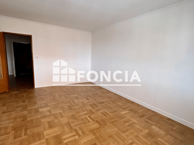 Appartement 3 pièces (102 m²) à louer - Strasbourg (67100)