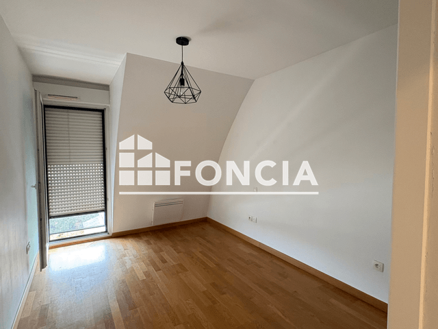 Appartement 3 pièces (63.88 m²) à louer - Trelaze (49800)