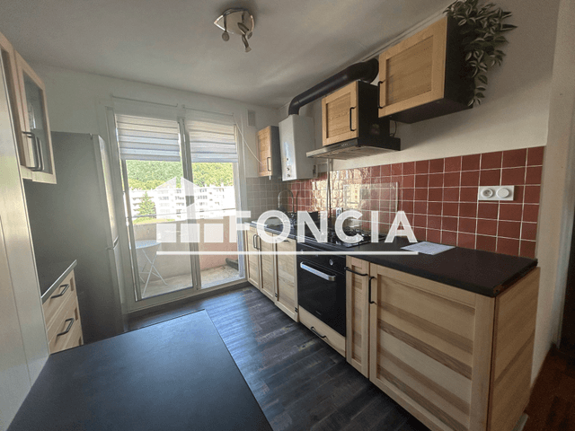 Appartement meublé 3 pièces (60.5 m²) à louer - Saint Martin D'hères (38400)