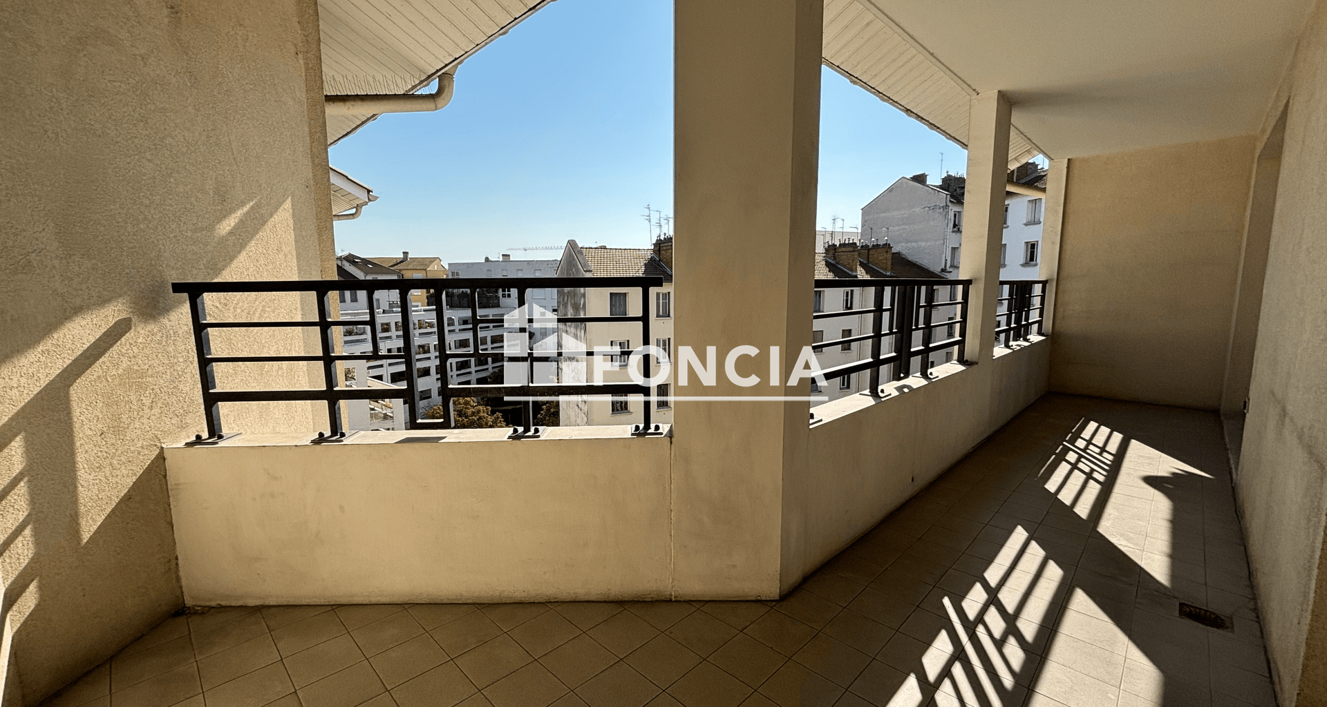 Appartement 2 pièces (43.85 m²) à louer - Lyon 7ᵉ (69007)