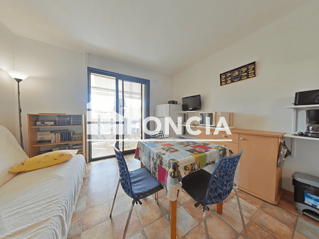 Studio meublé (18.45 m²) à louer - La Londe Les Maures (83250)