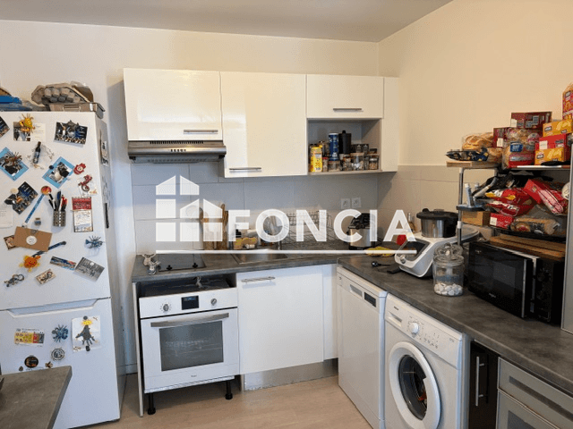 Appartement 2 pièces (48 m²) à louer - La Verpilliere (38290)
