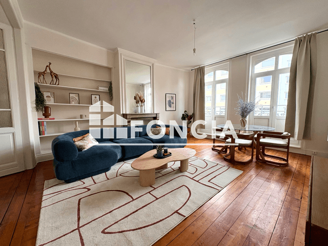 Appartement meublé 3 pièces (82.85 m²) à louer - Lille (59000)