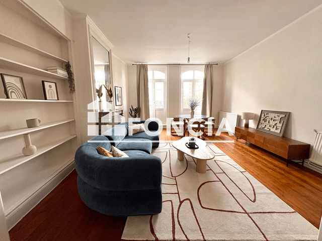 Appartement meublé 3 pièces (82.85 m²) à louer - Lille (59000)