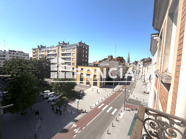 Appartement meublé 3 pièces (82.85 m²) à louer - Lille (59000)