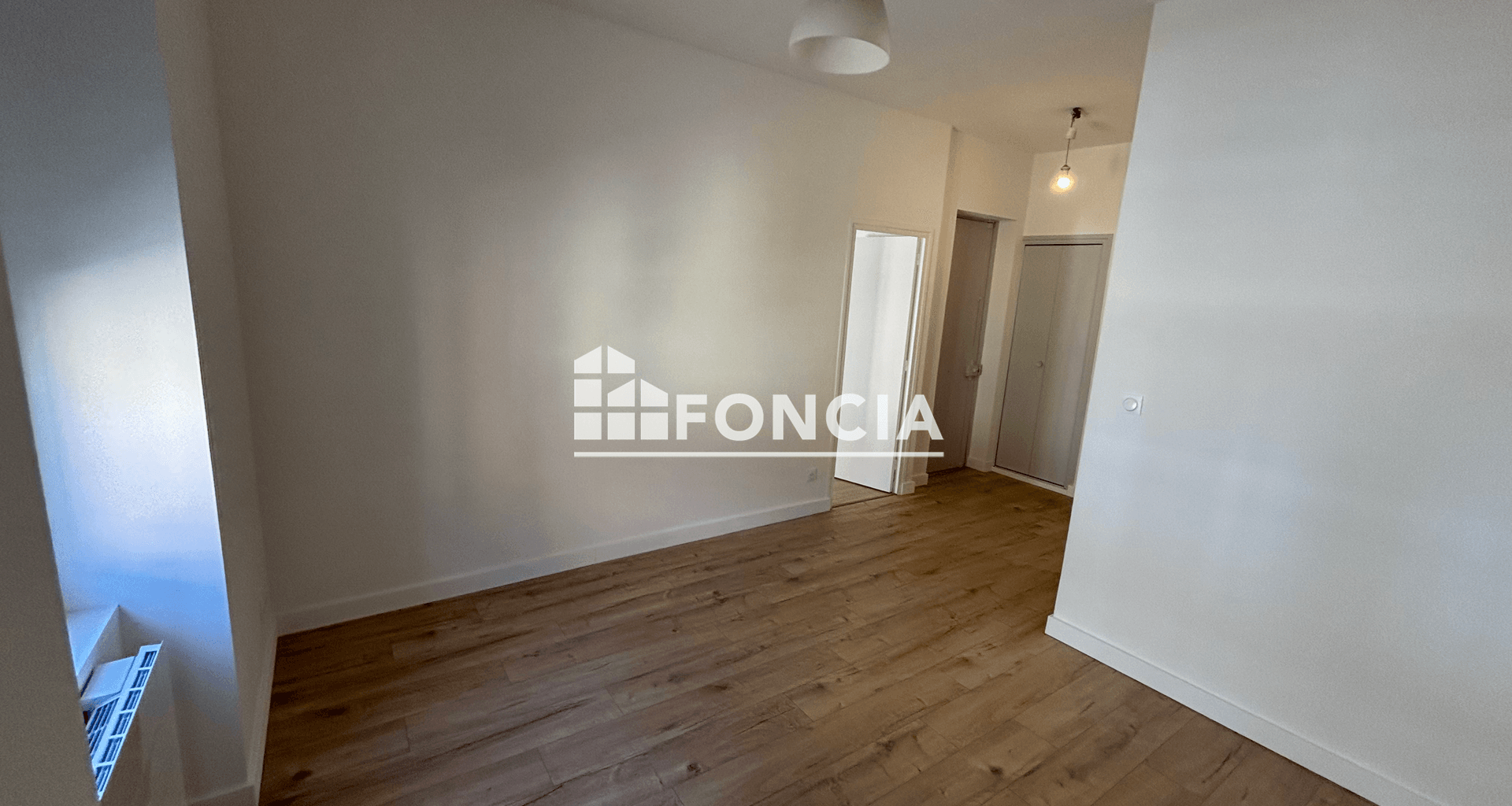 Appartement 2 pièces (39.25 m²) à louer - Villeurbanne (69100)