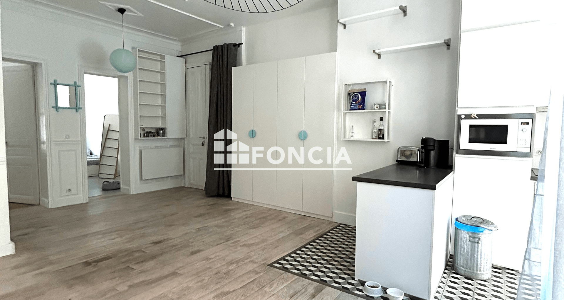Appartement 3 pièces (65.72 m²) à louer - Paris 17ᵉ (75017)
