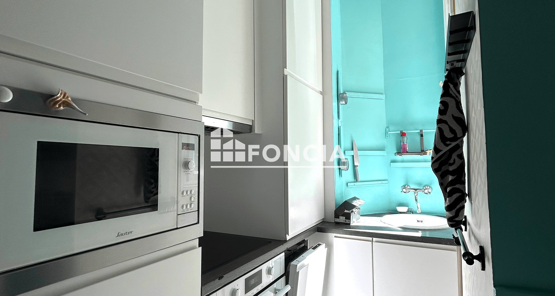 Appartement 3 pièces (65.72 m²) à louer - Paris 17ᵉ (75017)