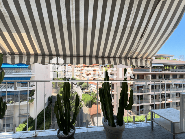 Studio meublé (50.18 m²) à louer - Le Cannet (06110)