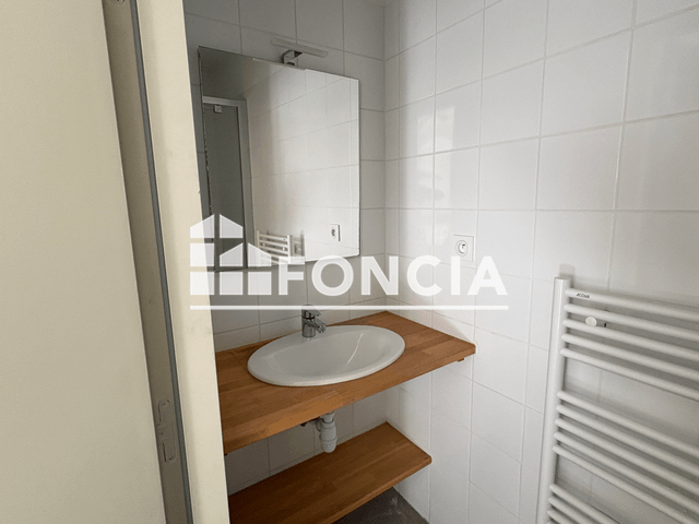 Studio (30.01 m²) à louer - Nimes (30000)
