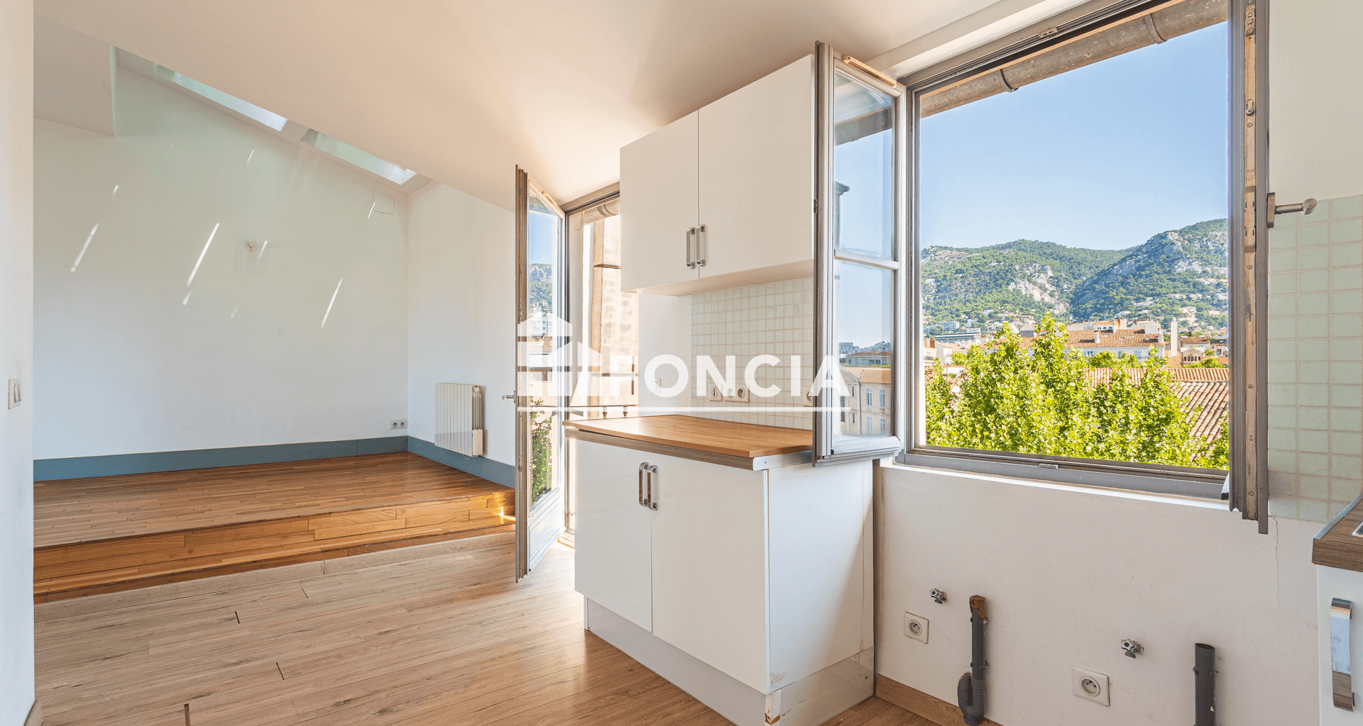 Appartement 4 pièces (99 m²) à vendre - Toulon (83000)