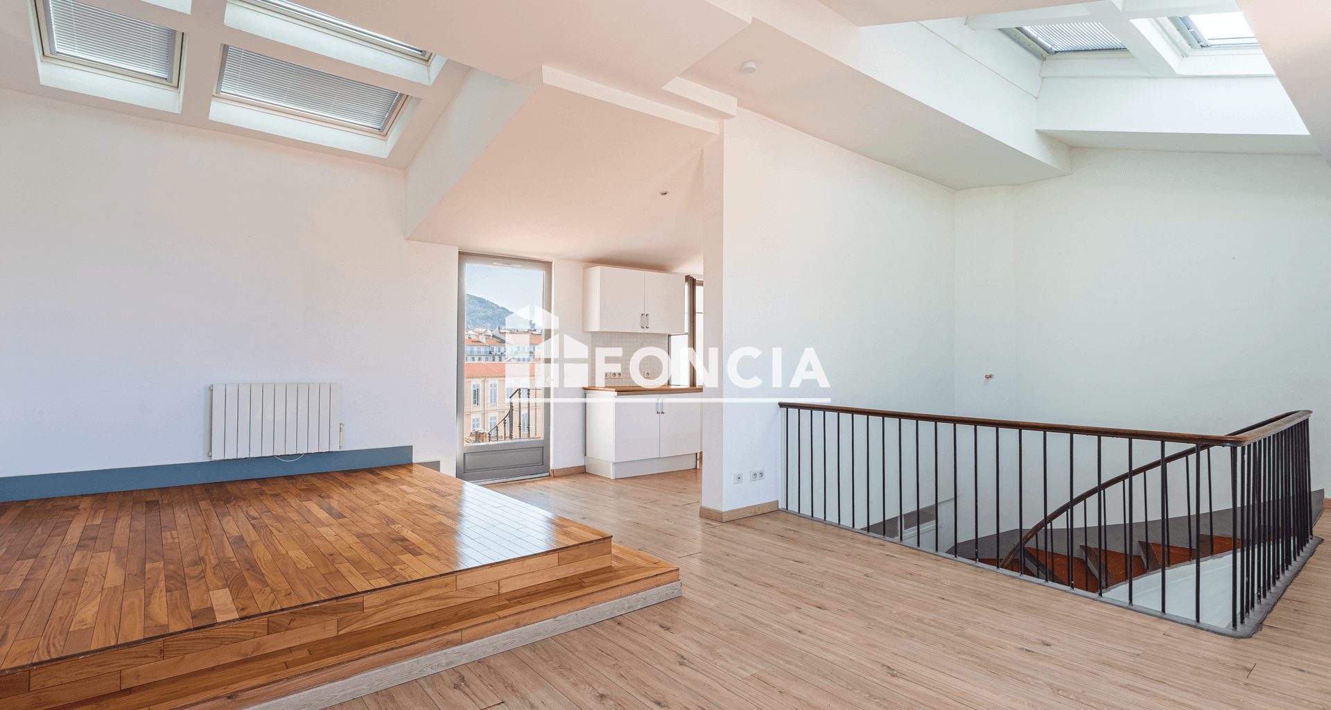 Appartement 4 pièces (99 m²) à vendre - Toulon (83000)