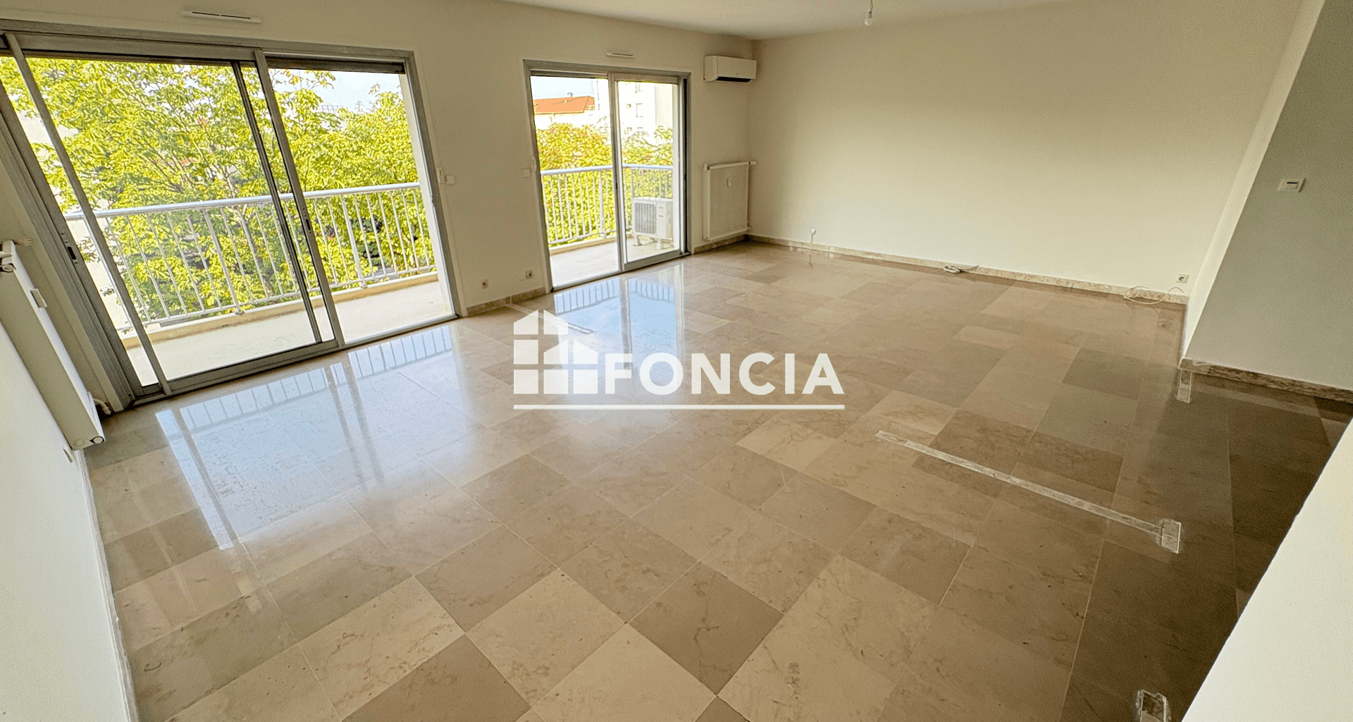 Appartement 4 pièces (96.86 m²) à louer - Valence (26000)