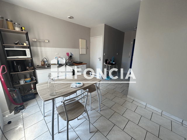Appartement 2 pièces (23 m²) à louer - La Roche Sur Yon (85000)
