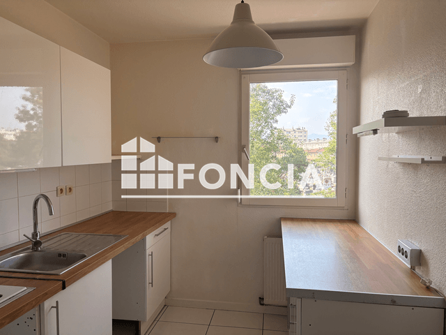 Appartement 4 pièces (90.35 m²) à louer - Tarbes (65000)