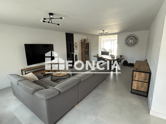 Maison 4 pièces (155.45 m²) à louer - Roeulx (59172)