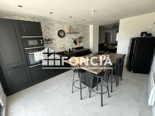 Maison 4 pièces (155.45 m²) à louer - Roeulx (59172)