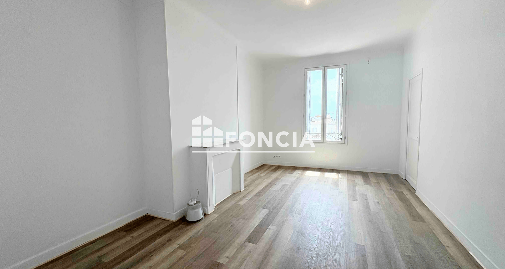 Appartement 4 pièces (91.1 m²) à louer - Cannes (06400)