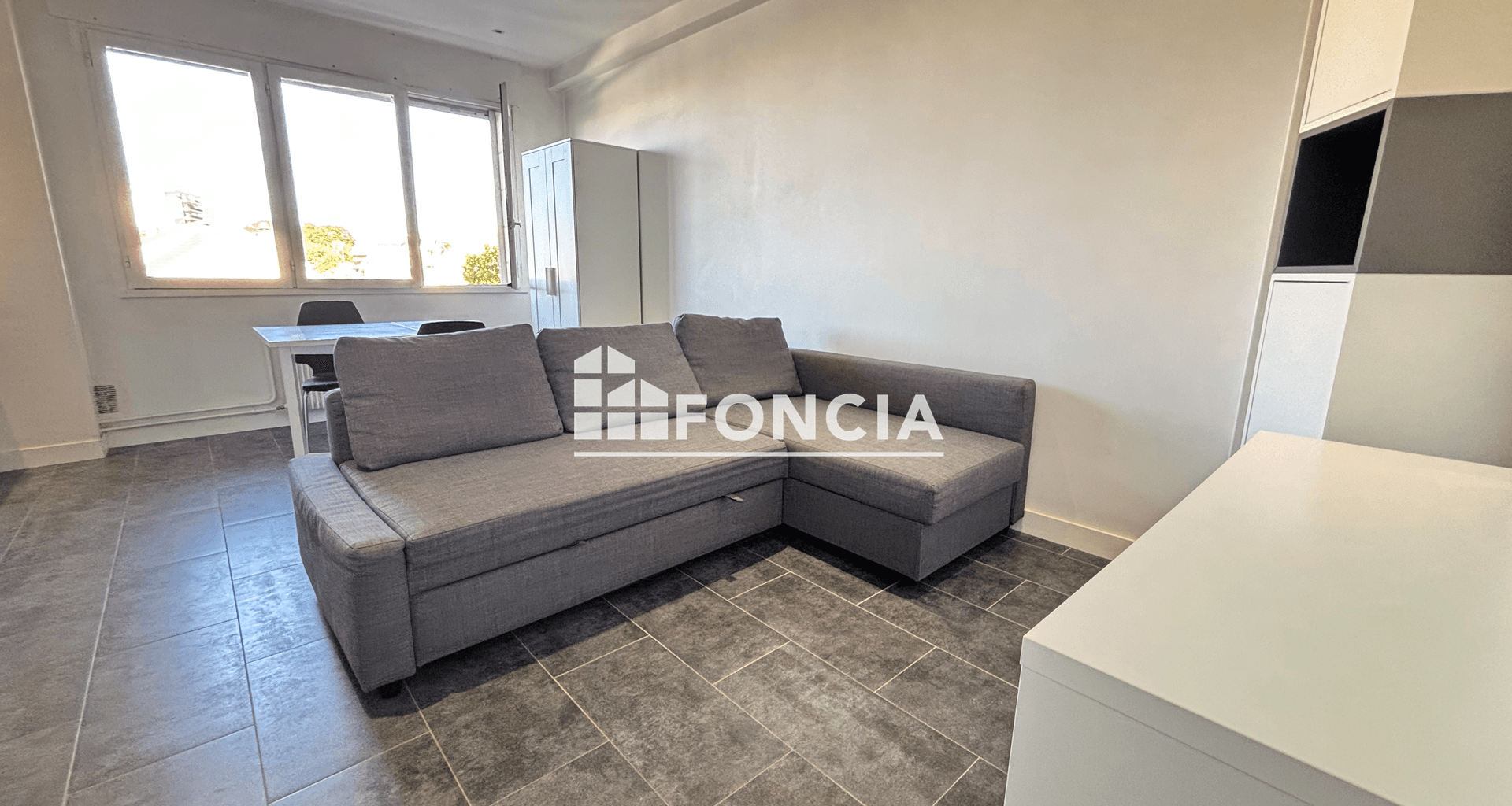 Studio meublé (28.44 m²) à louer - Clamart (92140)
