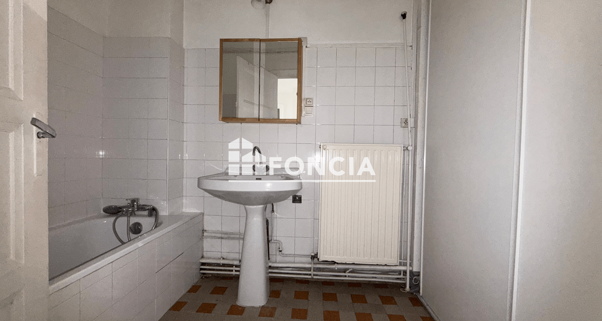 Appartement 2 pièces (57.3 m²) à louer - Lyon 7ᵉ (69007)