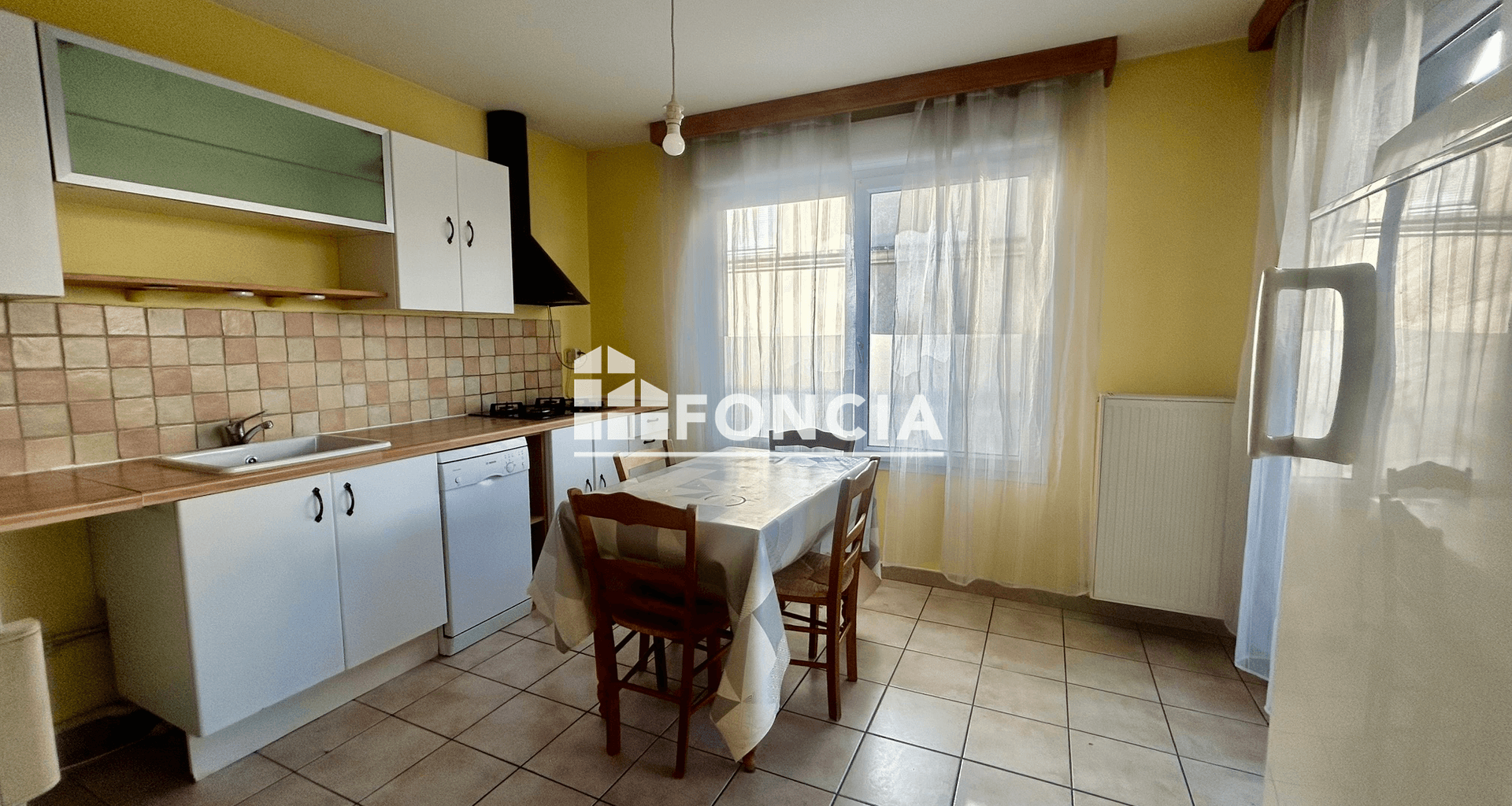 Appartement 3 pièces (65 m²) à louer - Lyon 8ᵉ (69008)