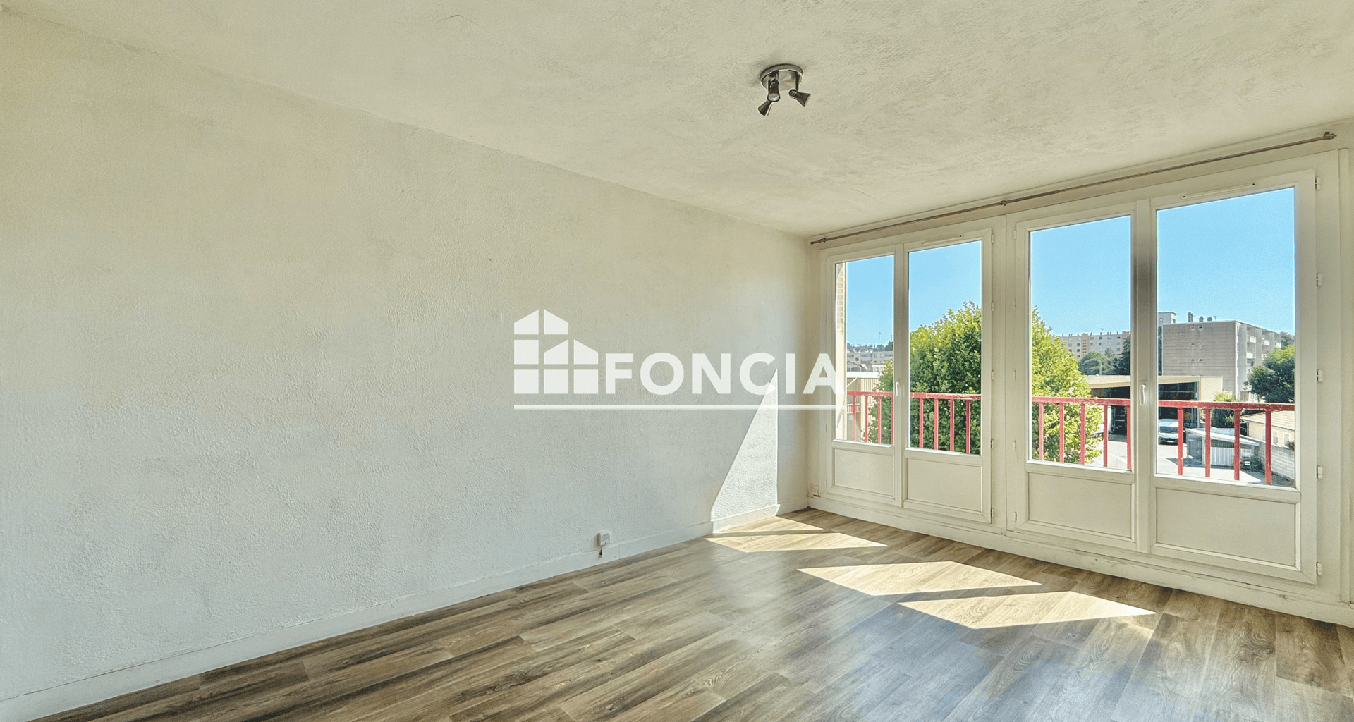 Appartement 2 pièces (45 m²) à vendre - Bourgoin-jallieu (38300)