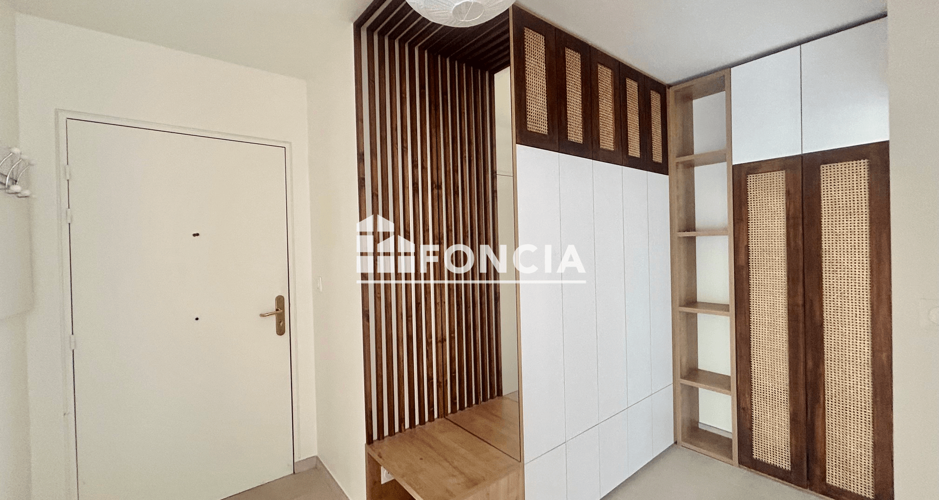 Appartement 3 pièces (68.75 m²) à louer - Lyon 8ᵉ (69008)