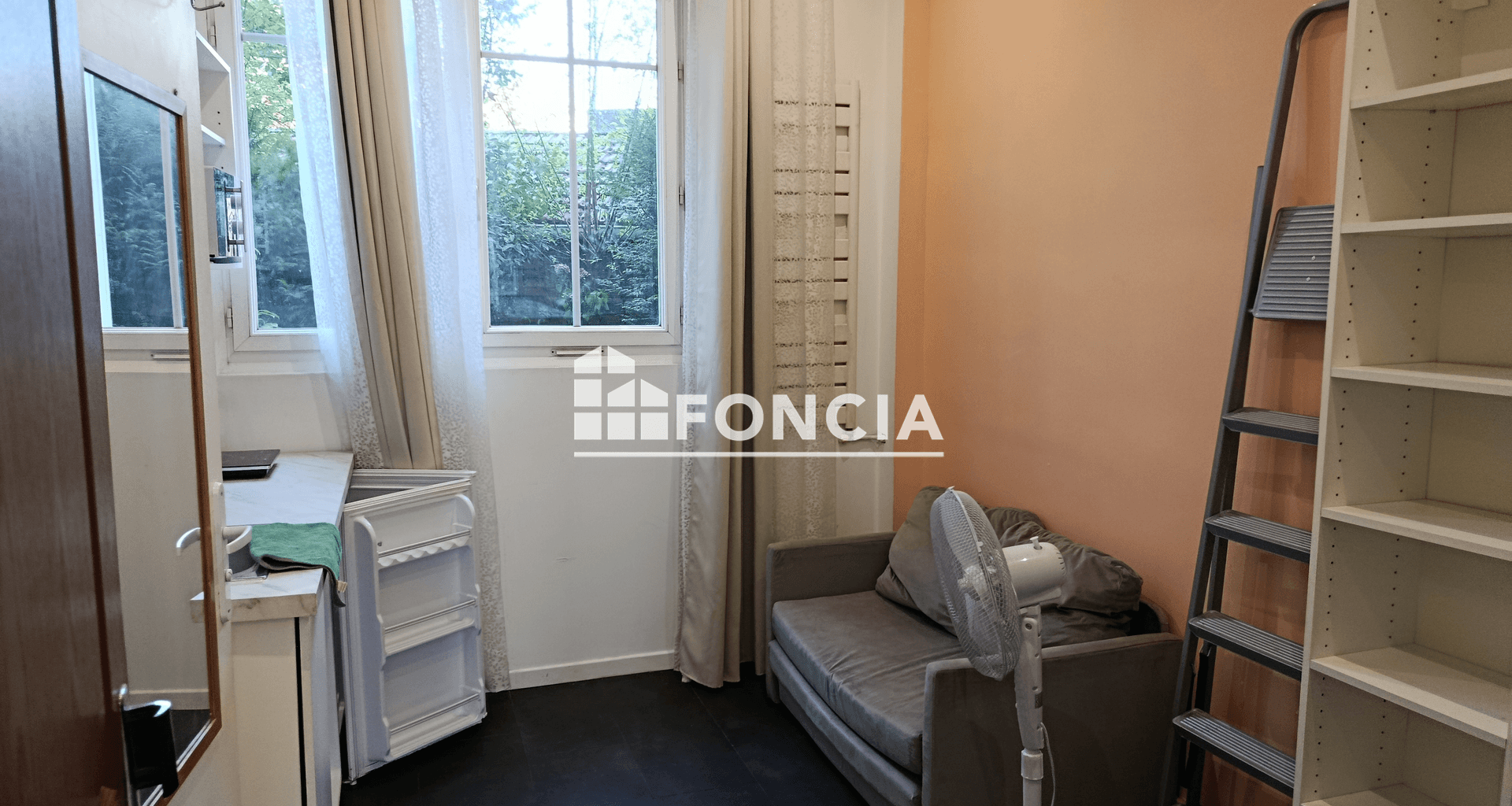 Studio meublé (9.63 m²) à louer - Melun (77000)