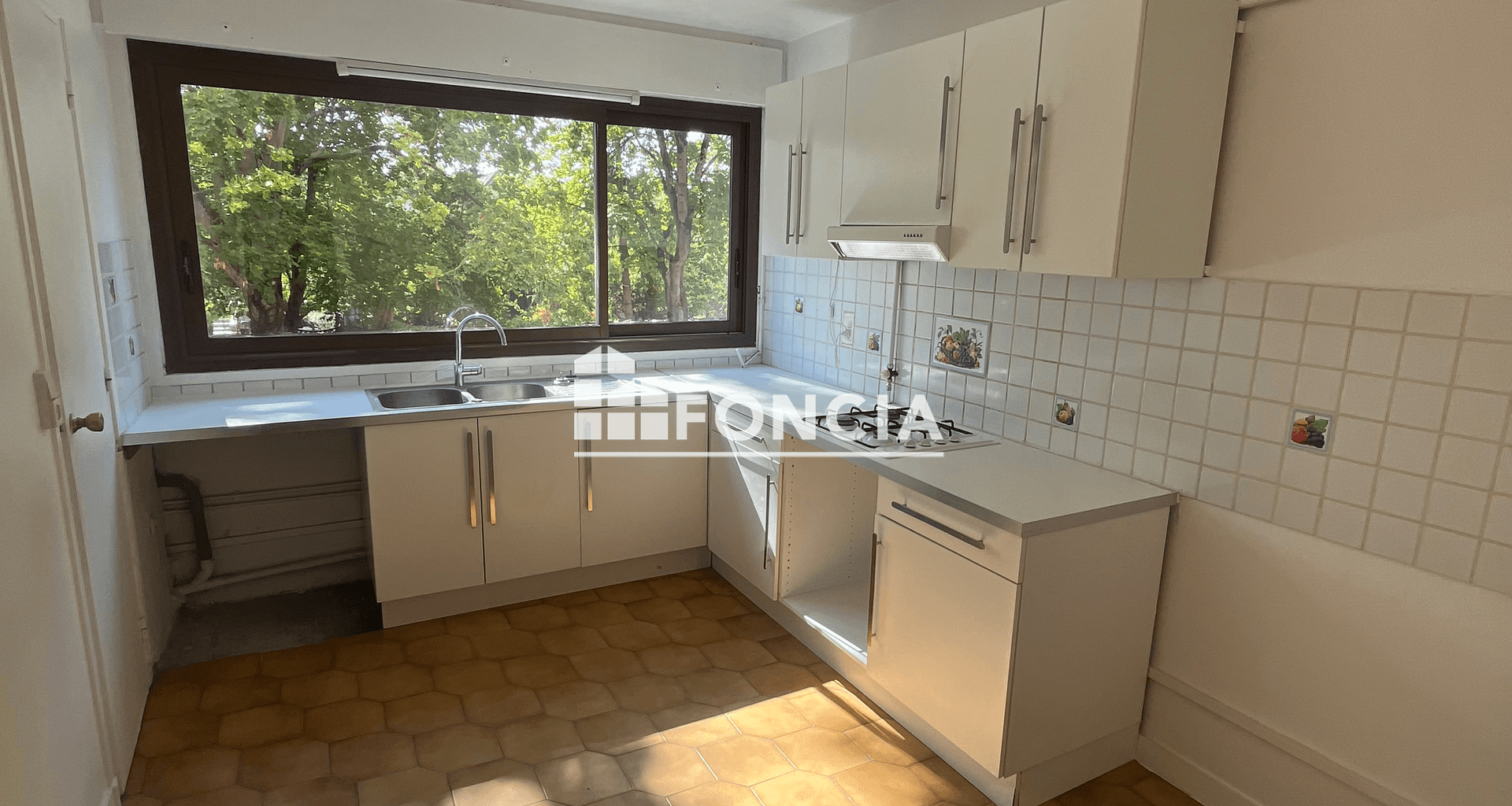 Appartement 3 pièces (70 m²) à louer - Chilly-mazarin (91380)