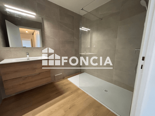 Appartement 3 pièces (75.82 m²) à louer - Reignier Esery (74930)