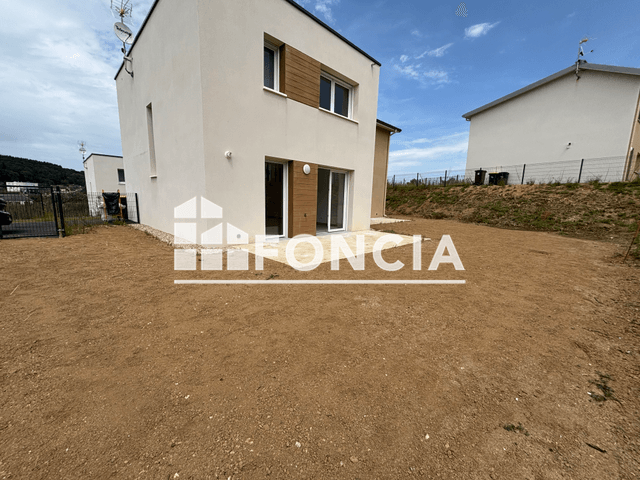 Maison 5 pièces (81.75 m²) à louer - Louviers (27400)