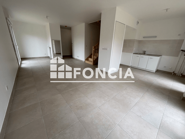 Maison 4 pièces (80.76 m²) à louer - Louviers (27400)