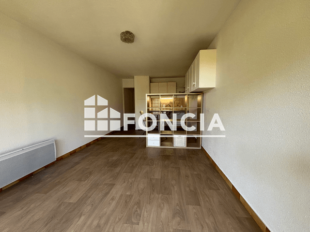 Studio (30 m²) à louer - La Croix Valmer (83420)
