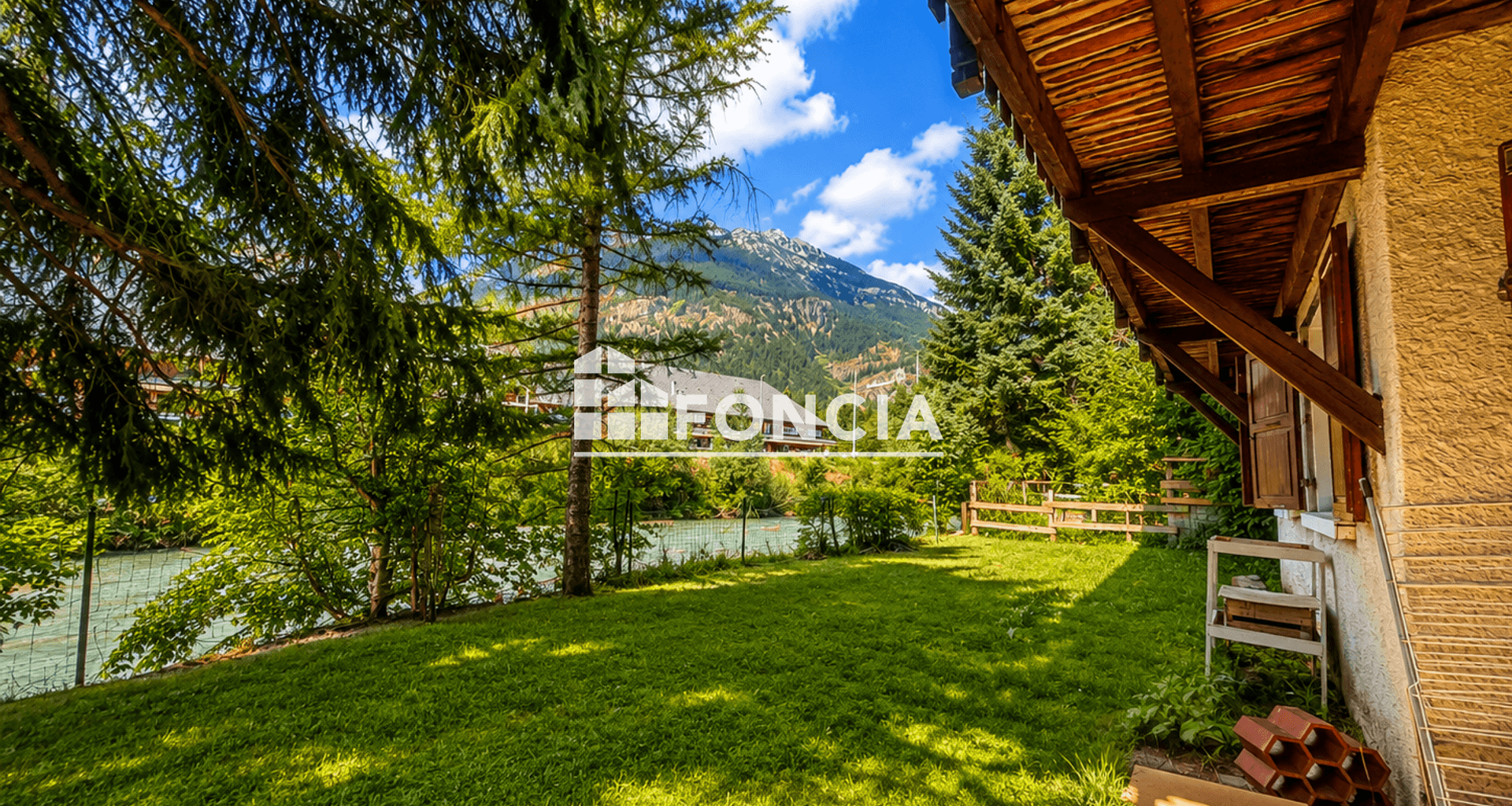 Maison 5 pièces (144 m²) à vendre - La Salle-les-alpes (05240)