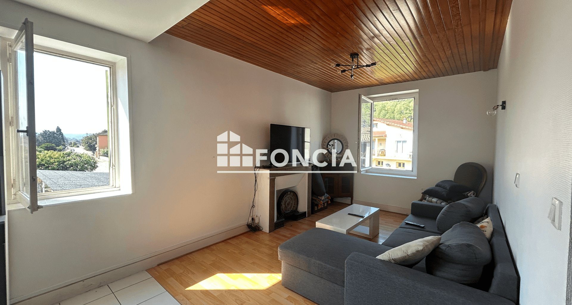 Appartement 5 pièces (77.39 m²) à louer - Limony (07340)