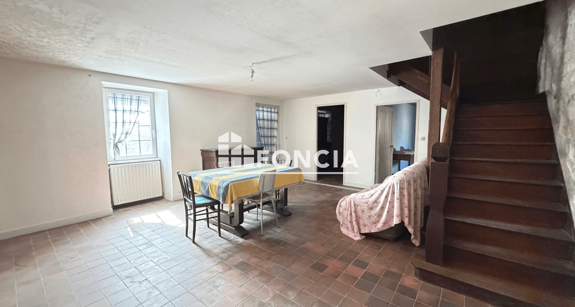 Maison 7 pièces (160 m²) à vendre - Kerlaz (29100)
