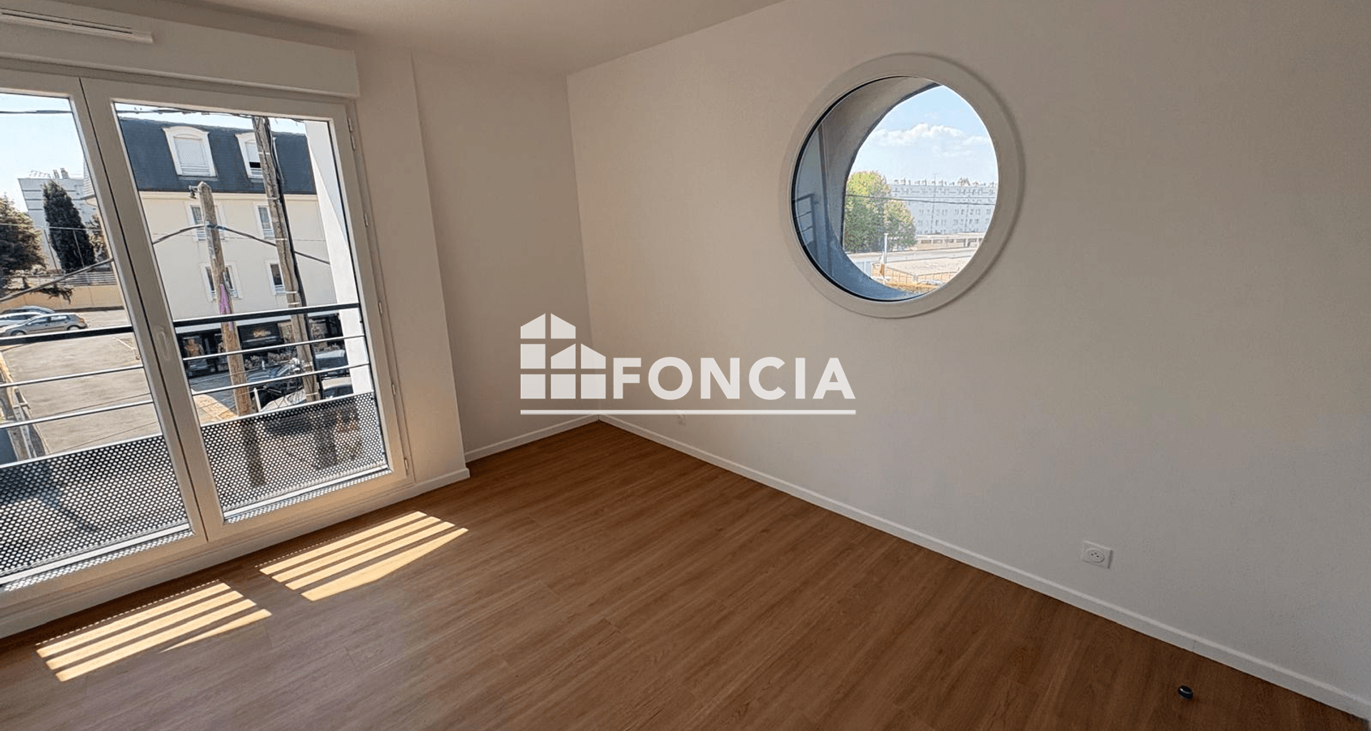 Appartement 2 pièces (44.3 m²) à louer - Sainte-geneviève-des-bois (91700)