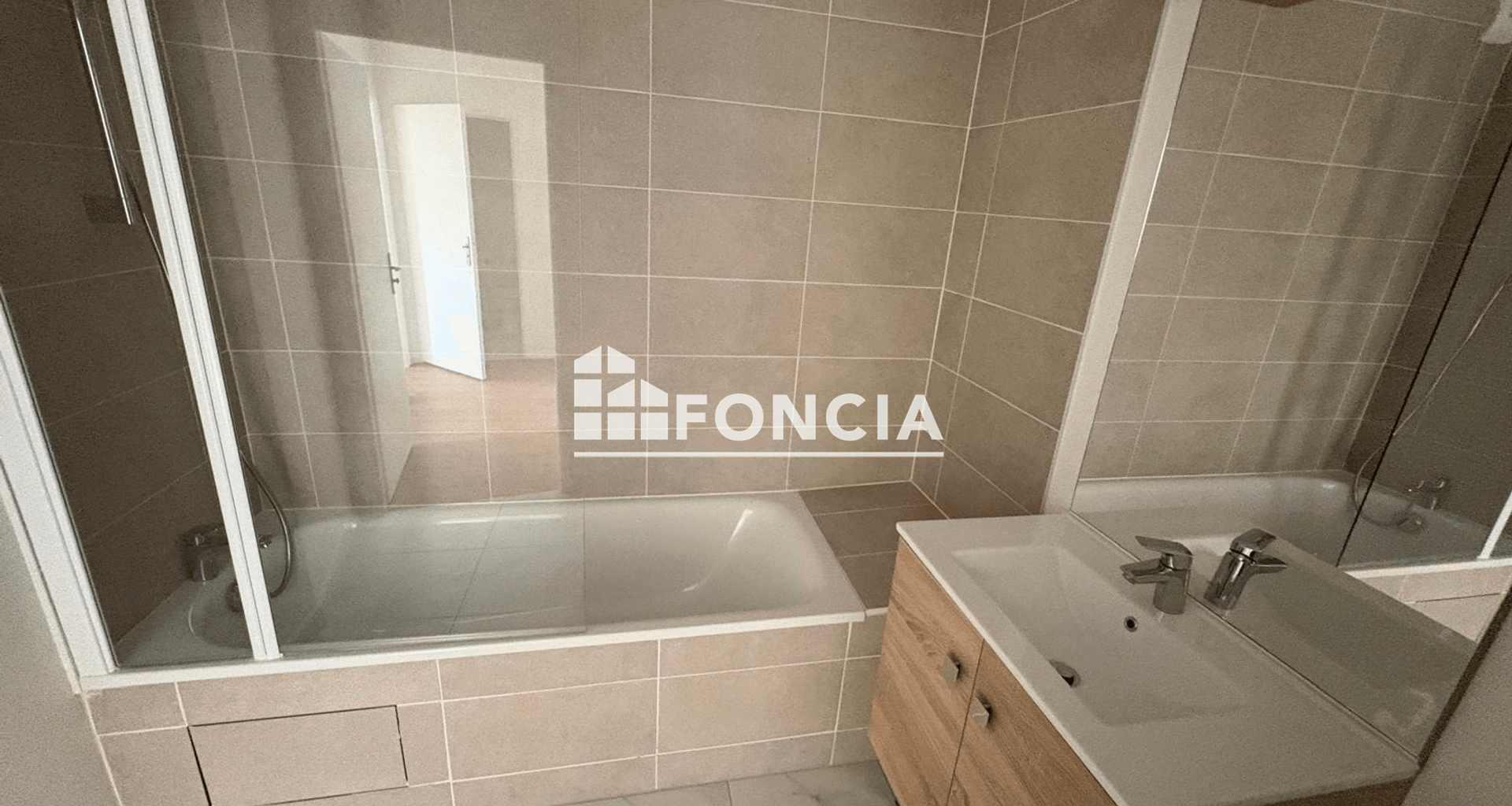 Appartement 4 pièces (82.9 m²) à louer - Sainte-geneviève-des-bois (91700)