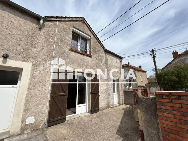 Appartement 2 pièces (50.01 m²) à louer - Fleury Les Aubrais (45400)