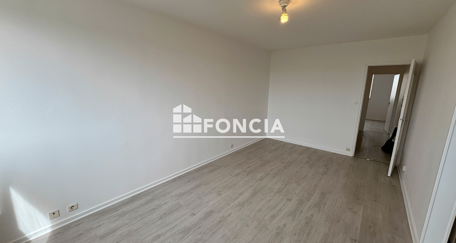 Appartement 2 pièces (39.87 m²) à louer - Vandœuvre-lès-nancy (54500)